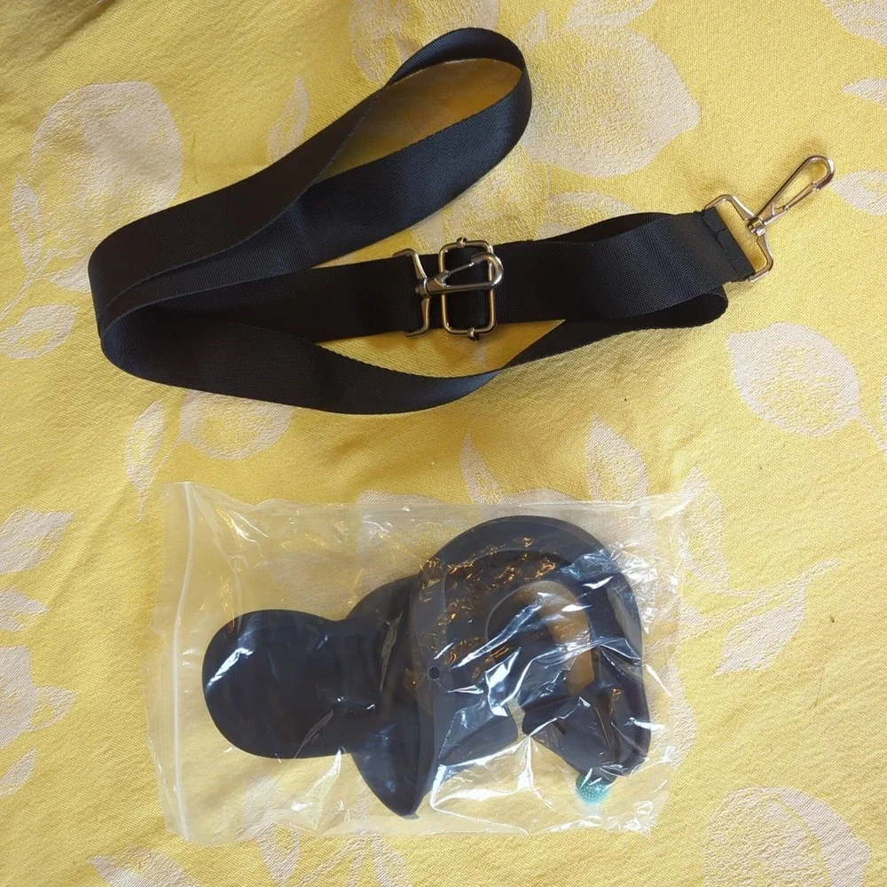 Virtual‎ Reality Glasses Carrying Case